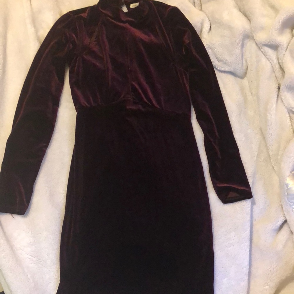 Charlotte Russe, skirt size SMALL, Velvet maroon